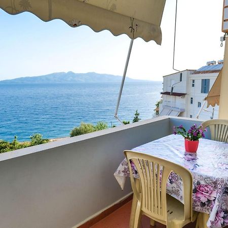 Rei Apartments Sarandë Esterno foto