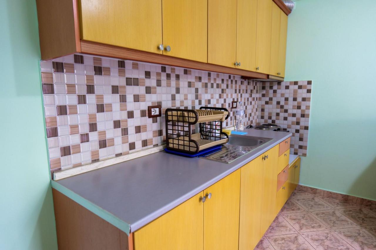 Rei Apartments Sarandë Esterno foto