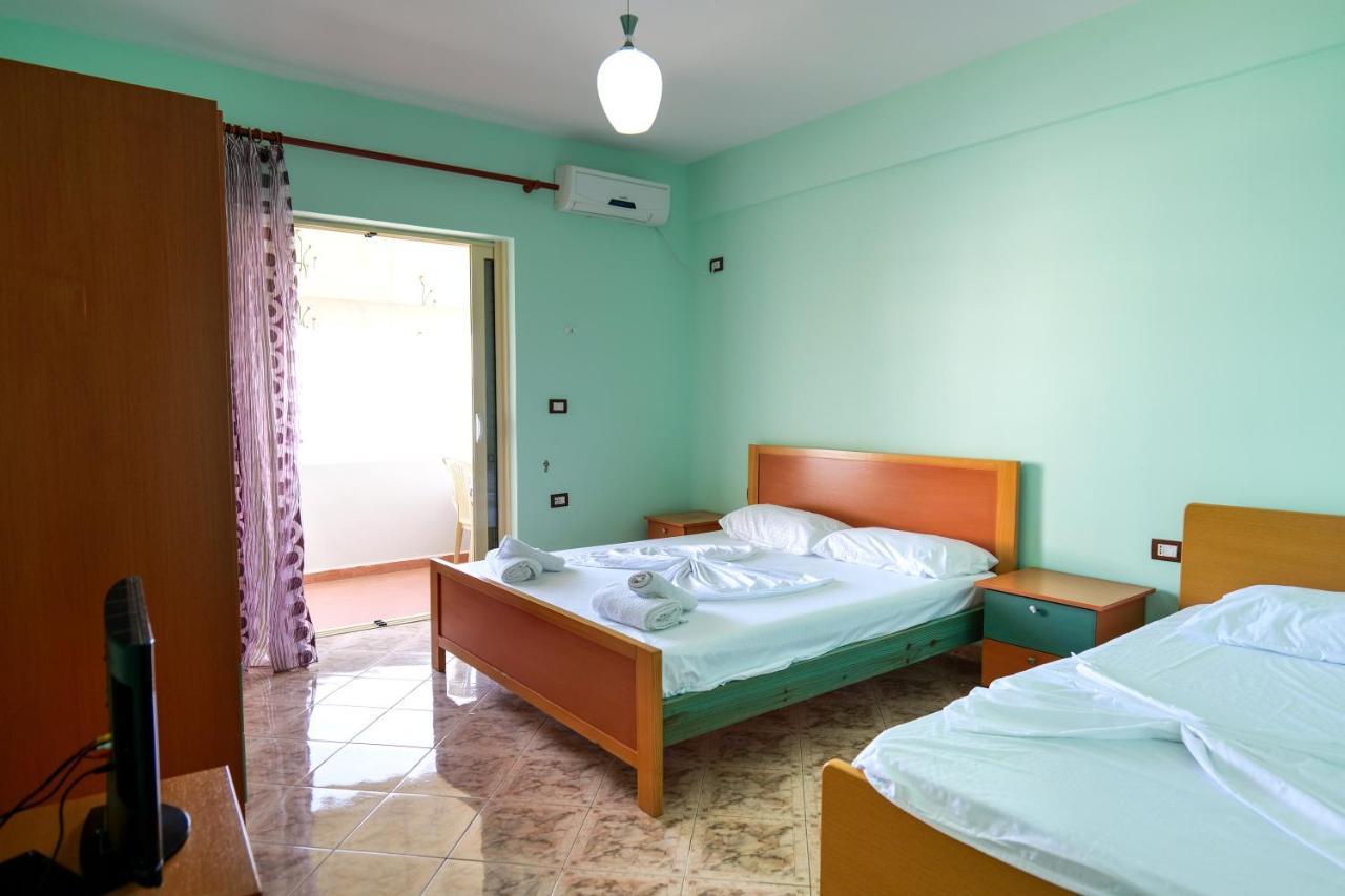 Rei Apartments Sarandë Esterno foto