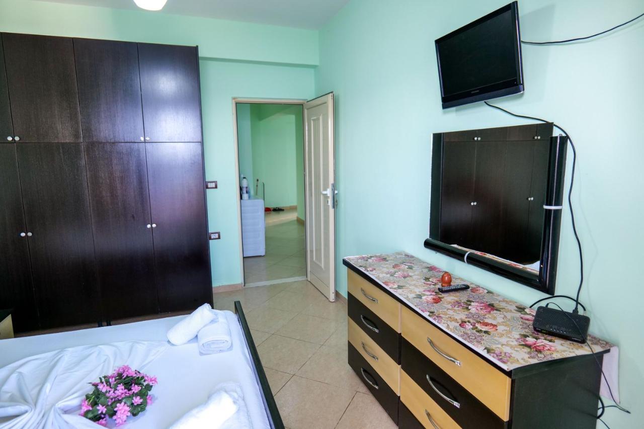 Rei Apartments Sarandë Esterno foto