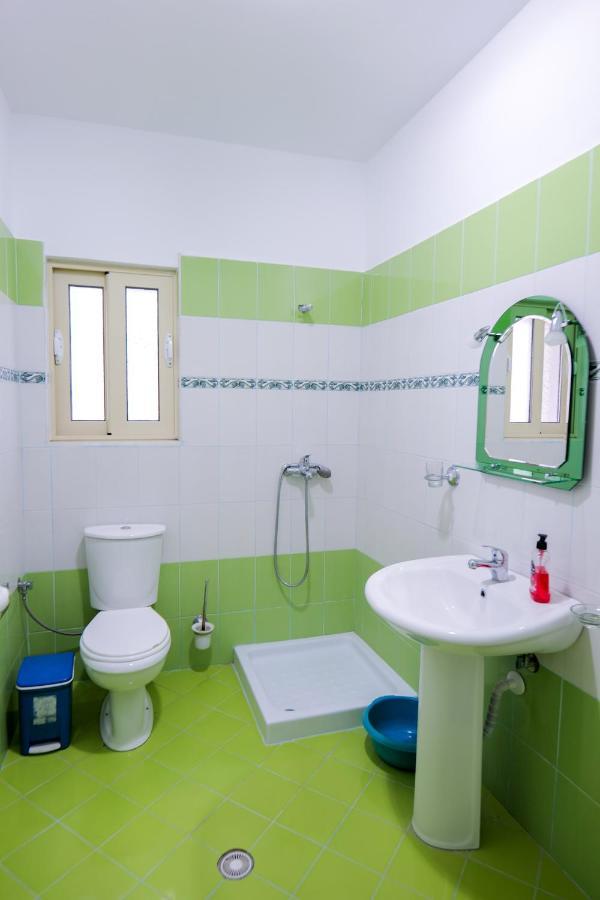 Rei Apartments Sarandë Esterno foto